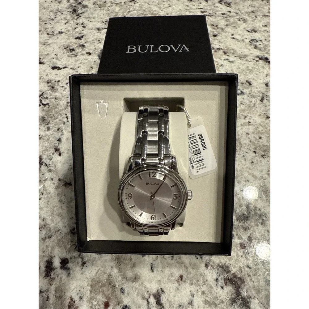 New Bulova Men's Quartz Arabic Numerals Silver-Tone Dial Band Watch 96A000